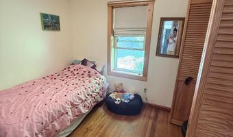 64 Oxford St, Augusta, ME 04330