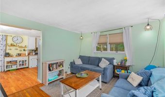 6 Linda Ct, Coventry, RI 02816