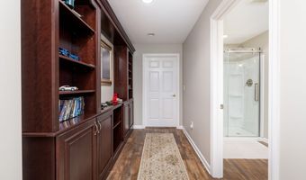 19 Cherry Hills Cir 19, Bloomfield, CT 06002