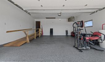 5730 W SANDRA Dr, Appleton, WI 54913