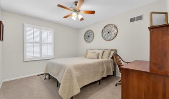 1331 Parkview Valley Dr, Ballwin, MO 63011