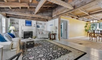 992 Pequawket Trl, Baldwin, ME 04091