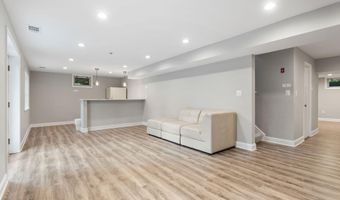 3436 HOLLY Rd, Annandale, VA 22003