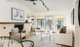 4120 Woodland Dr, Ann Arbor, MI 48103