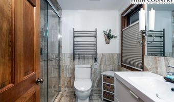 45 Dunvegan Rd, Banner Elk, NC 28604