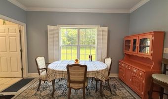 827 Plantation Dr, Adel, GA 31620