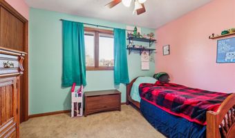 5301 Valley Rd, Ames, IA 50014