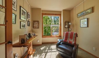 60875 Goldenwood Loop, Bend, OR 97702