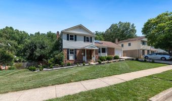 8121 BRIAR CREEK Dr, Annandale, VA 22003