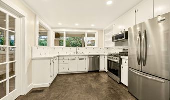 527 Chestnut St, Ashland, OR 97520