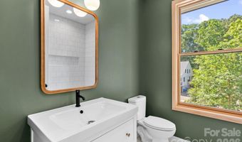 35 Grindstaff Dr, Asheville, NC 28803