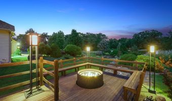 32335 Wildwood Dr, Adel, IA 50003
