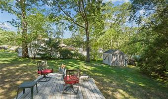 26 Lloyd Dr, Coventry, RI 02816