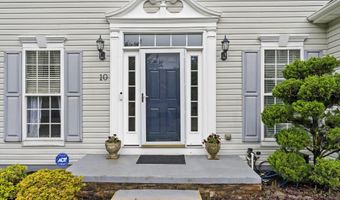 10 Butternut Ln, Bayville, NJ 08721