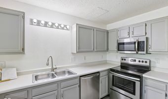 6002 Draycott Dr, Indianapolis, IN 46236