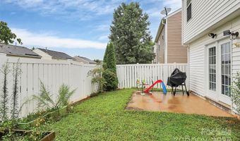 7707 Brisbane Ct, Charlotte, NC 28215