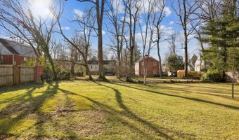 8908 GRANT St, Bethesda, MD 20817