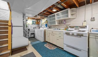 523 S Clarendon Ave, Addison, IL 60101