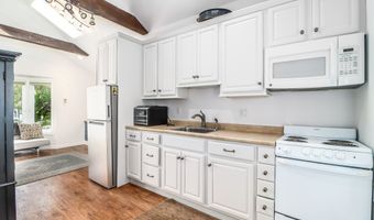 70 Obtuse Hill Rd, Brookfield, CT 06804