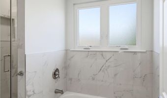 19 W Dolphin Cir W, Bayville, NJ 08721