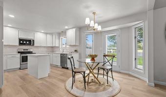 3529 N CHAPPELL Dr, Appleton, WI 54914