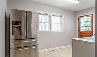 10395 Nc 211, Aberdeen, NC 28315
