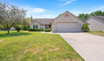 1107 Ashwood Dr, Auburn, IN 46706