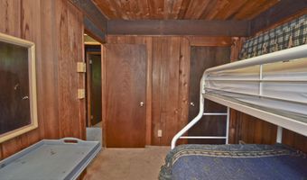 37 Lakeview Dr, Albrightsville, PA 18210
