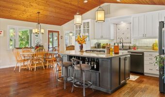 1253 Lakeside Dr, Angels Camp, CA 95222