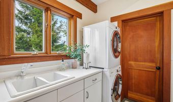 5293 Highway 66, Ashland, OR 97520