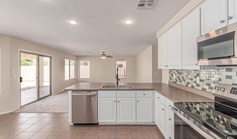2302 E TORREY PINES Pl, Chandler, AZ 85249
