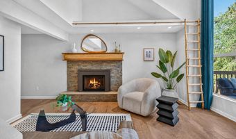 63928 Sunset Dr, Bend, OR 97703