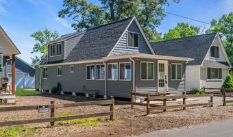 375 E Barnegat Ave, Bayville, NJ 08721