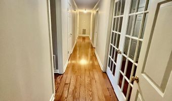 504 Holmes St, Belzoni, MS 39038