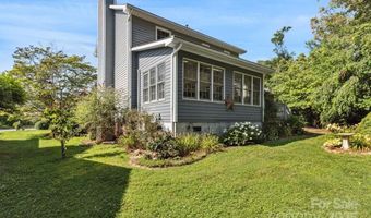 2 Westminster Dr, Asheville, NC 28804