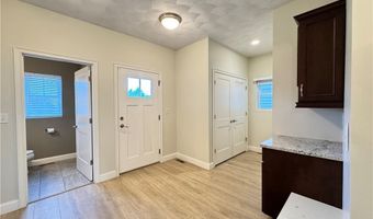 15 Morningside Dr, North Kingstown, RI 02852