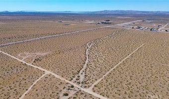 2 Mojave Dr, Adelanto, CA 92301