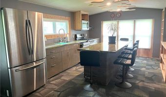 1376 Fairview Ave, Atwater, OH 44201