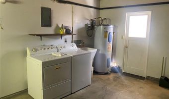 1285 Kina St, Kailua, HI 96734