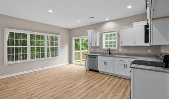 655 Woodland Cir, Asheboro, NC 27203