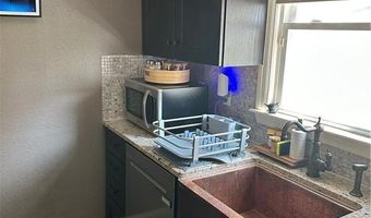 76 Poplar Dr, Cranston, RI 02920