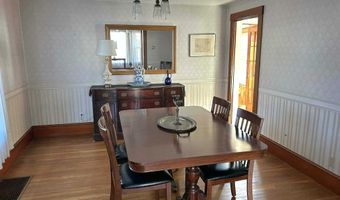 208 7th St, Bangor, ME 04401