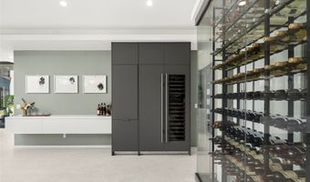 4758 Kahala Ave, Honolulu, HI 96816