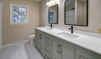 179 Steadwell Rd, Amsterdam, NY 12010