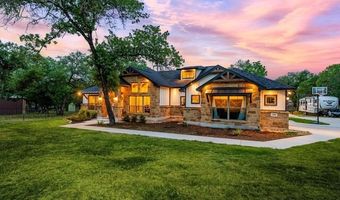 140 Wood Valley Dr, Adkins, TX 78101