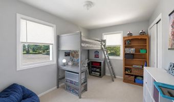 2 Melissa Ct, Albany, NY 12205