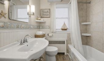 114 Interlochen Dr, Algonac, MI 48001