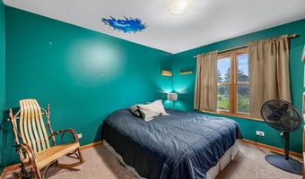 10118 Lund Ave, Algonquin, IL 60102