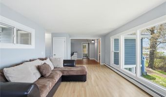 29 E Shore Dr, Coventry, RI 02816