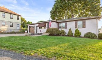 41 Yeoman Ave, Cranston, RI 02920